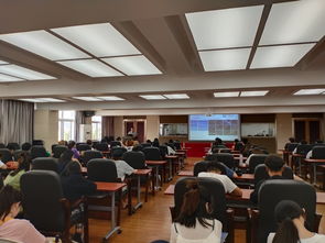 武汉纺织大学蔡光明教授莅临服装学院开展讲座