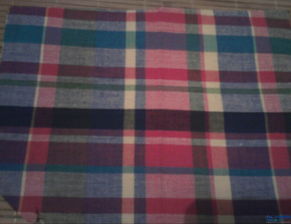 普梳织物纺纱加工方法及梭织结构